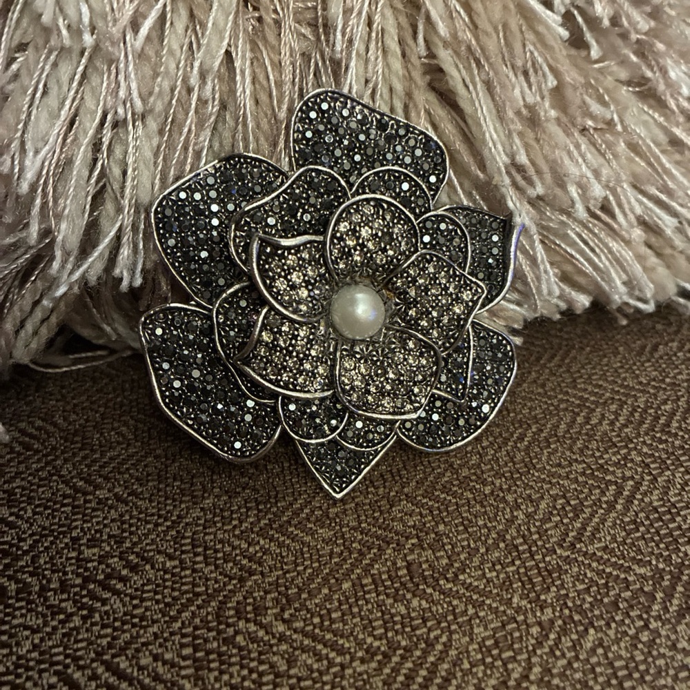 Marcasite vintage flower brooch pin
